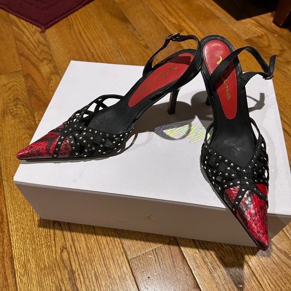 Sandals - Picture 2 of 3